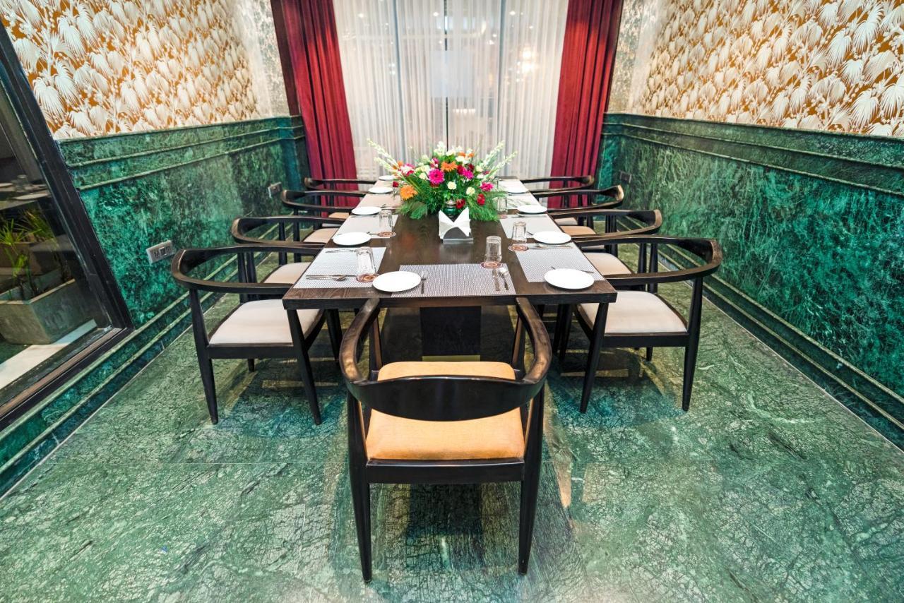 Foxoso Hotel, Delhi Airport Нью-Дели Экстерьер фото