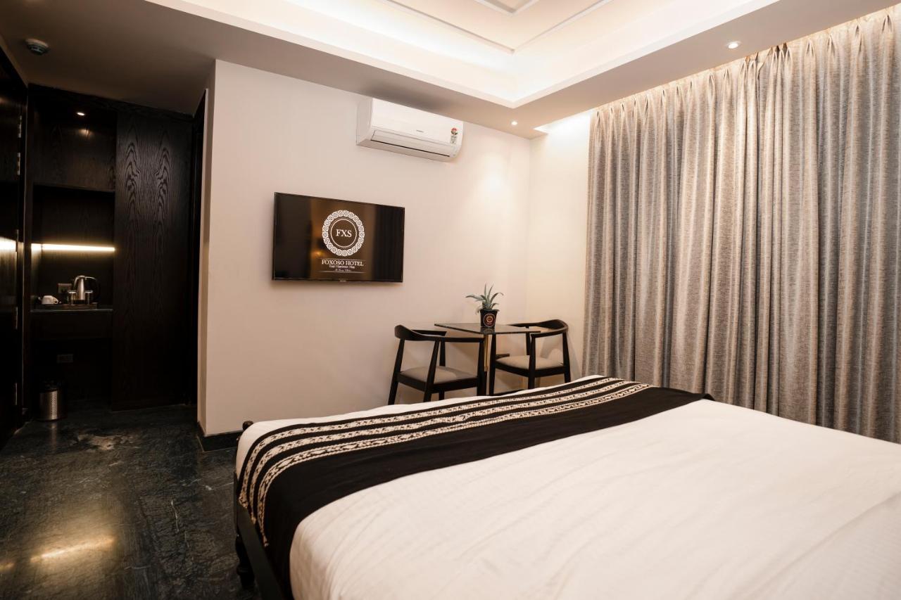 Foxoso Hotel, Delhi Airport Нью-Дели Экстерьер фото