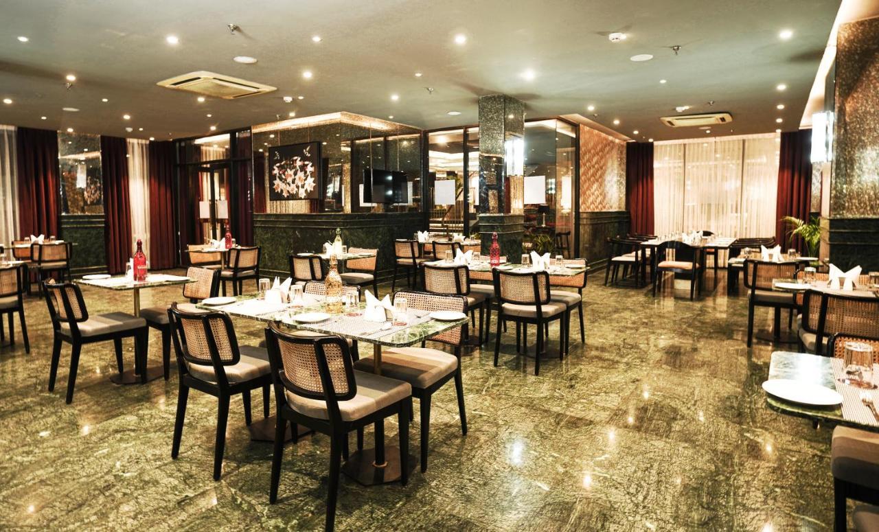 Foxoso Hotel, Delhi Airport Нью-Дели Экстерьер фото